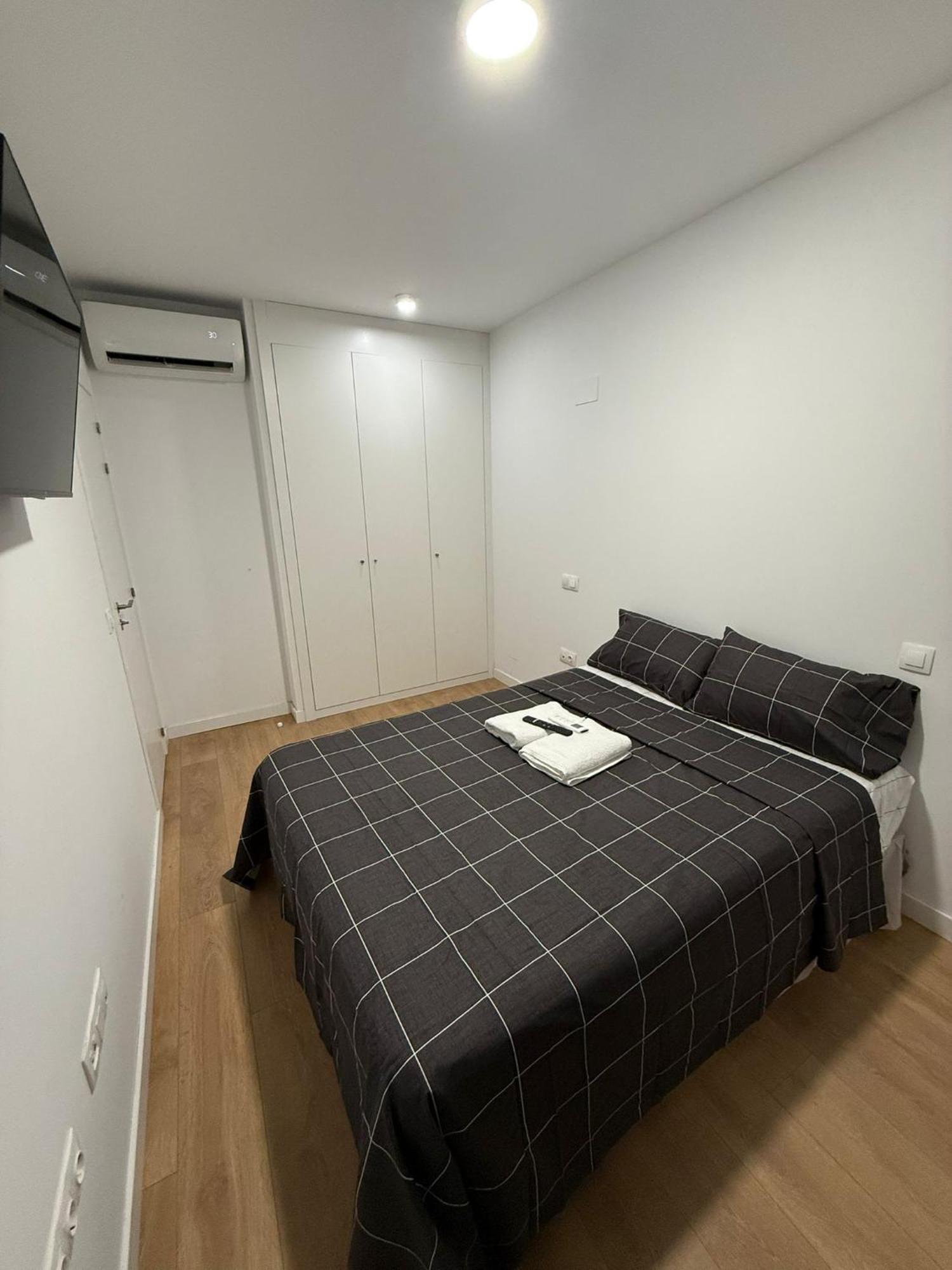 To Room Madrid Porras Exterior photo